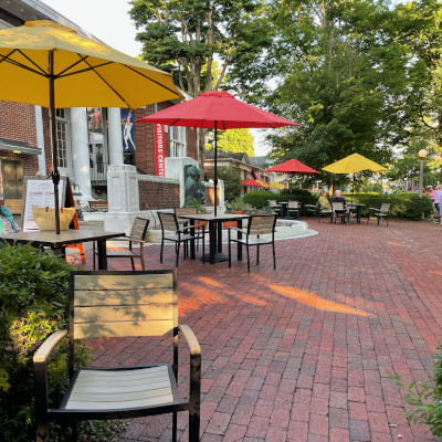 bestor plaza area showing seating outside bookstore